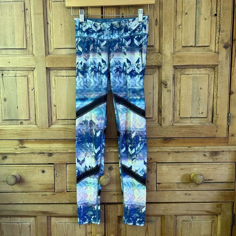 American Eagle Womens Size XS High-Rise Blue Watercolor Leggings‎ Athletic Pants